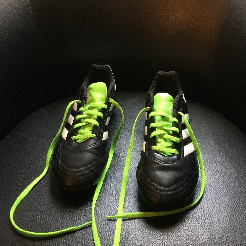 Adidas Youth Soccer Cleats - Youth Size 7